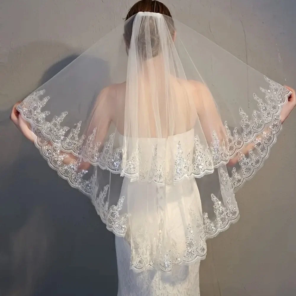 Enchanting Lace-Trimmed Bridal Veil with Sequins 🔥🔥✨✨💖💖 NWT